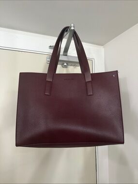 NWOT Leather Structured Tote Bag in Burgundy